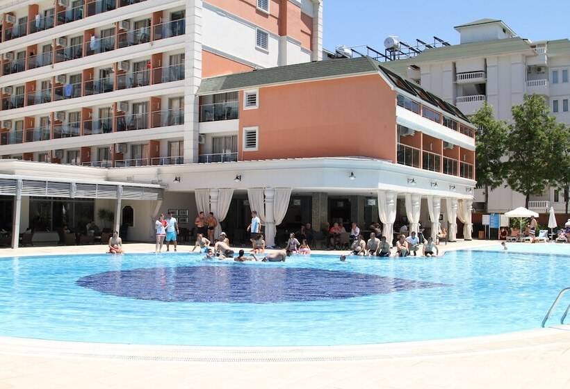 Insula Resort & Spa   All Inclusive