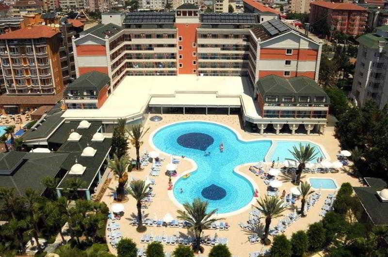 Insula Resort & Spa   All Inclusive
