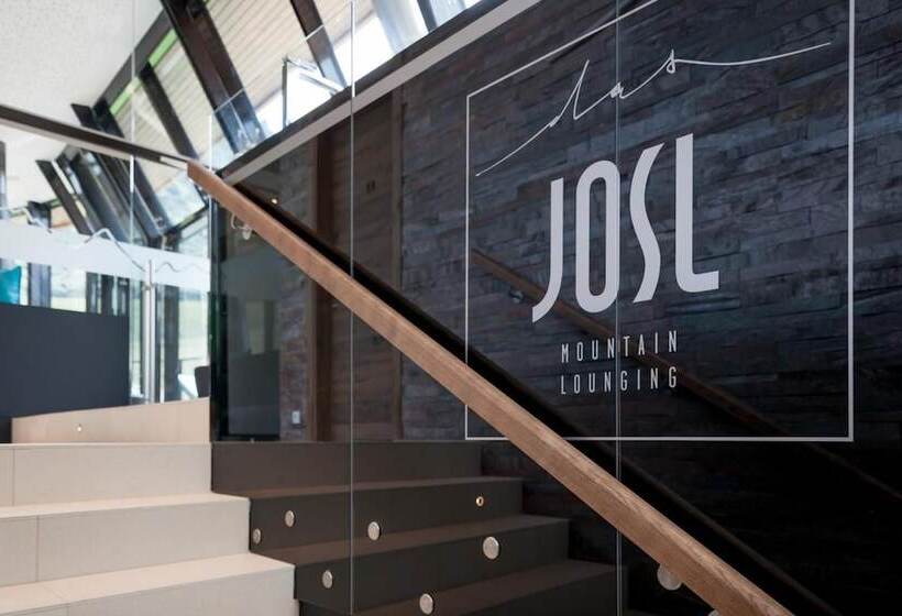 Josl Mountain Lounging Hotel Adults Only!