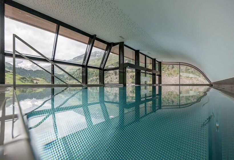 Josl Mountain Lounging Hotel Adults Only!