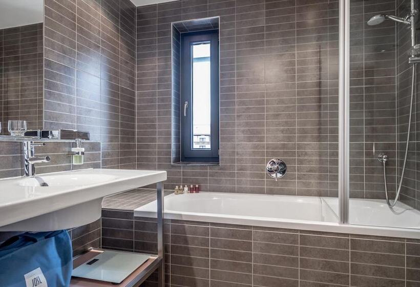 Josl Mountain Lounging Hotel Adults Only!