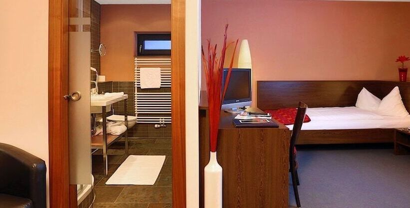 Josl Mountain Lounging Hotel Adults Only!