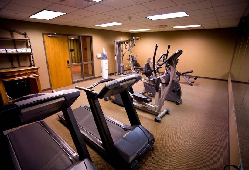 King's Pointe Waterpark Resort