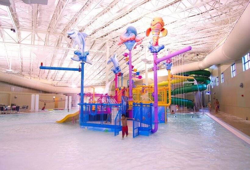 King's Pointe Waterpark Resort
