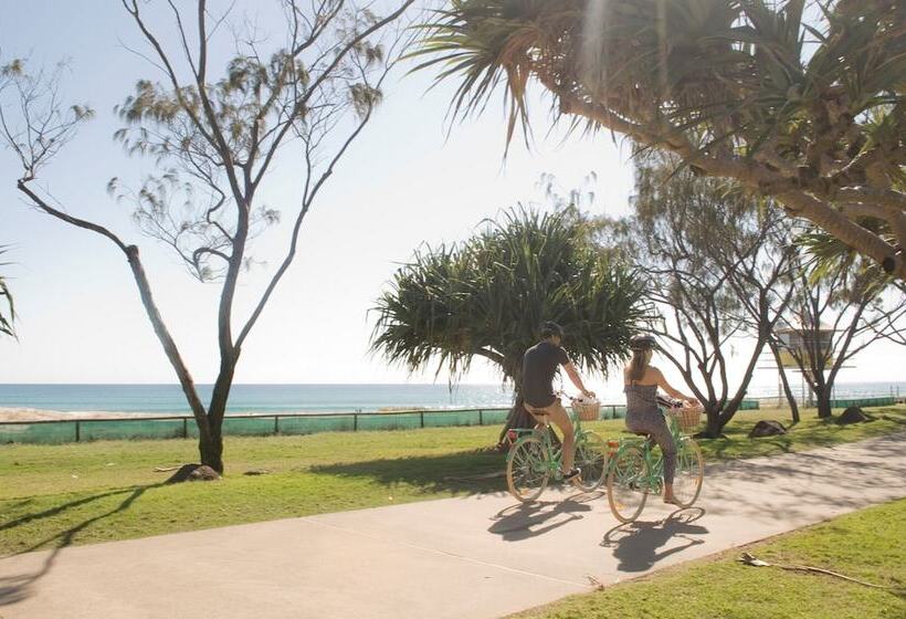 La Costa Beachside Motel