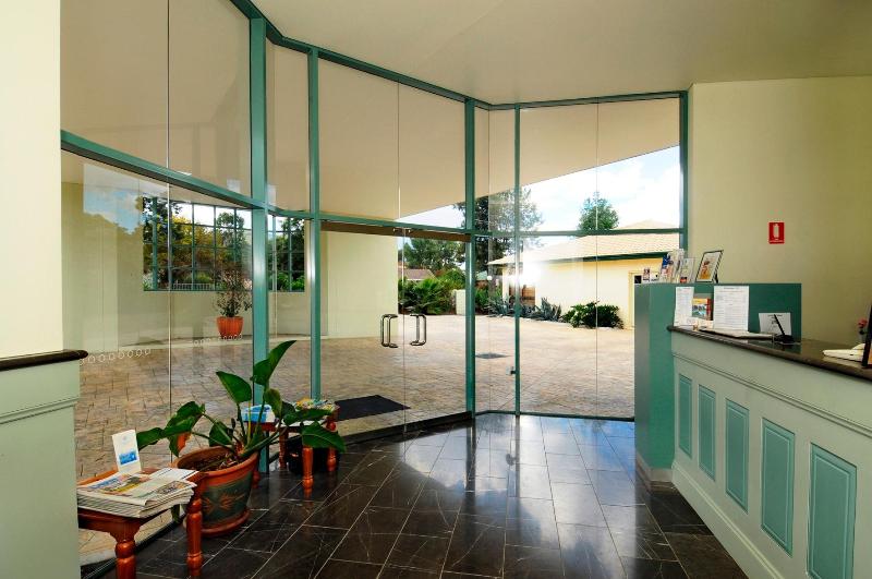 The Aston Motel Tamworth