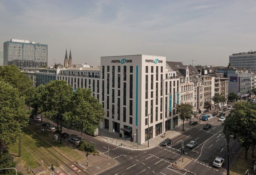 Motel One Düsseldorf Hauptbahnhof