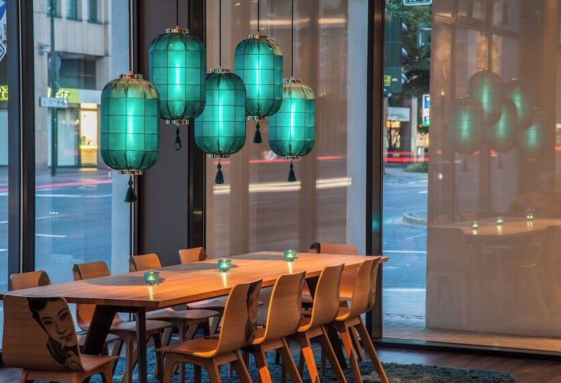 Motel One Düsseldorf Hauptbahnhof