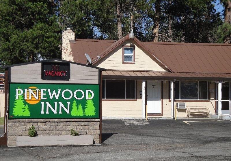 Мотель Pinewood Inn
