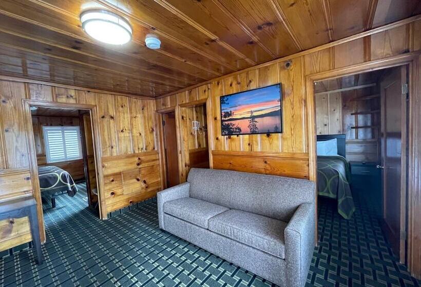 Мотель Pinewood Inn