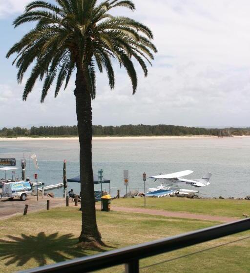 فندق على الطريق The Mid Pacific