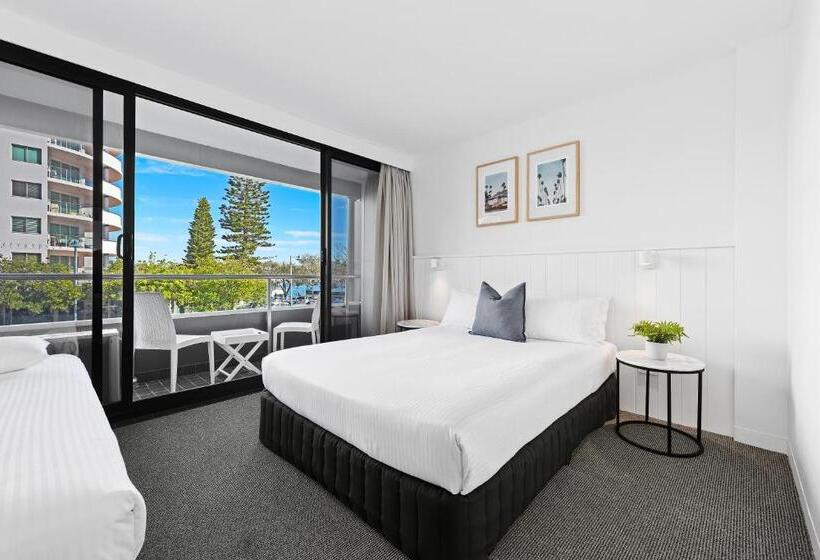 فندق على الطريق The Mid Pacific