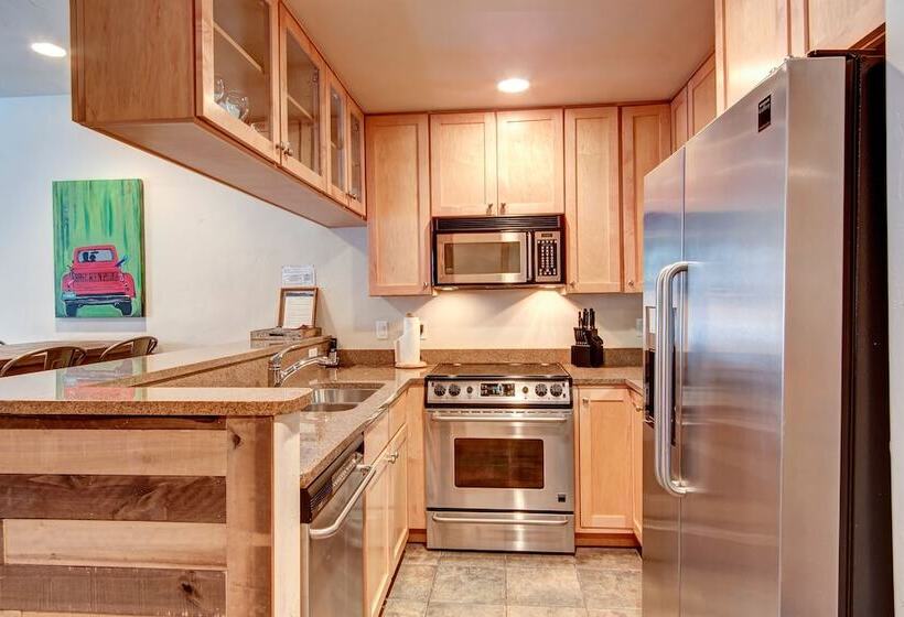 Park Avenue Lofts By Great Western Lodging