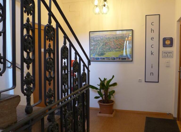 Pension Stoi Budget Guesthouse