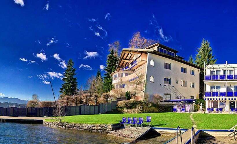 استراحتگاه Barry Memle Directly At The Lake