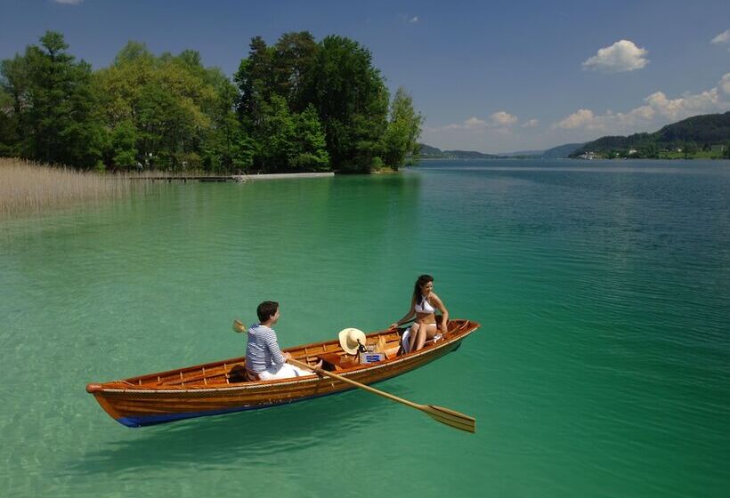 אתר נופש Barry Memle Directly At The Lake
