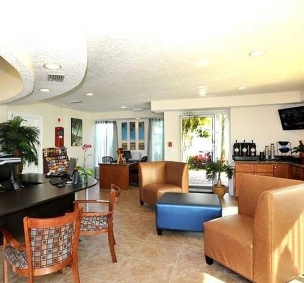 منتجع Coconut Cove Allsuite