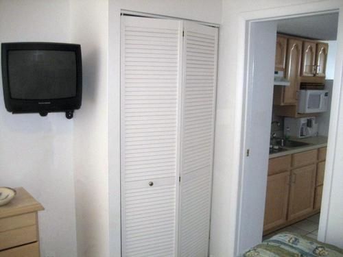 리조트 The Diplomat Beach Club Suites