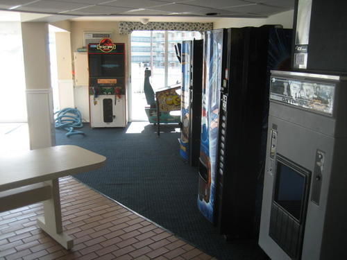 리조트 The Diplomat Beach Club Suites