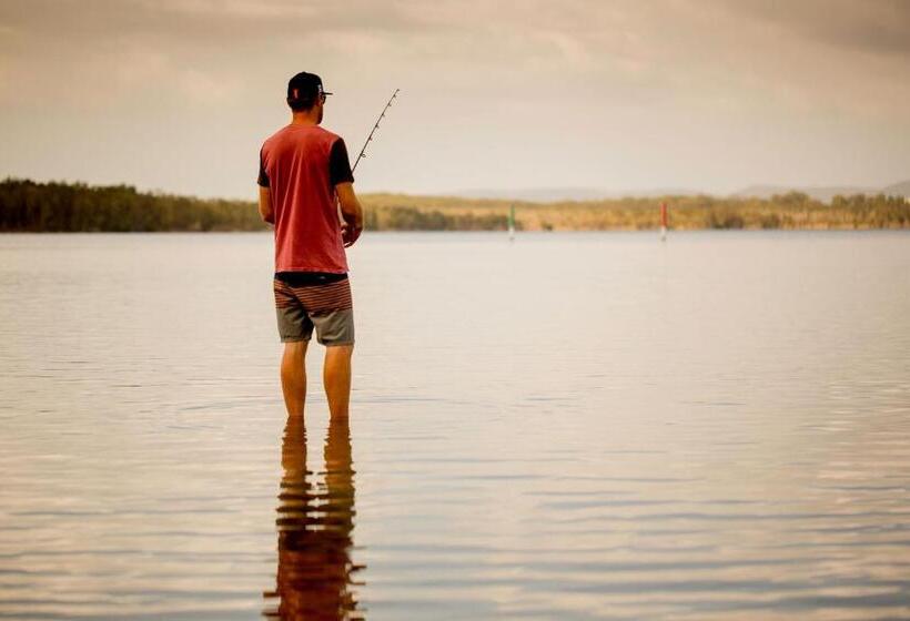 منتجع Lakeside Forster Holiday Park And Village