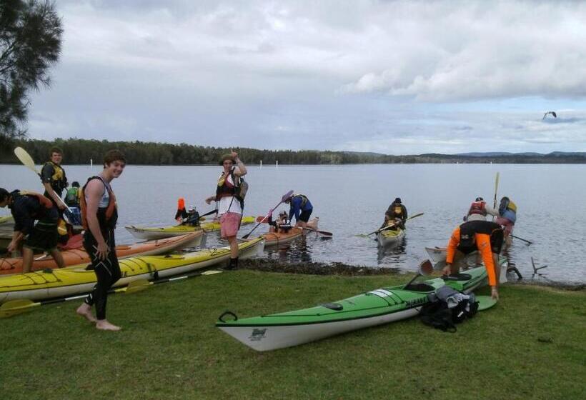 منتجع Lakeside Forster Holiday Park And Village