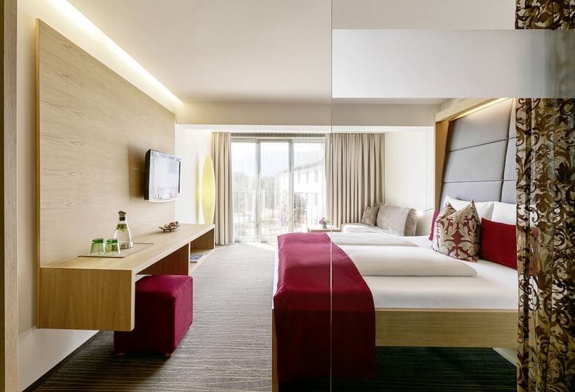 אתר נופש Ritzenhof   4 Sterne Superior Hotel & Spa Am See