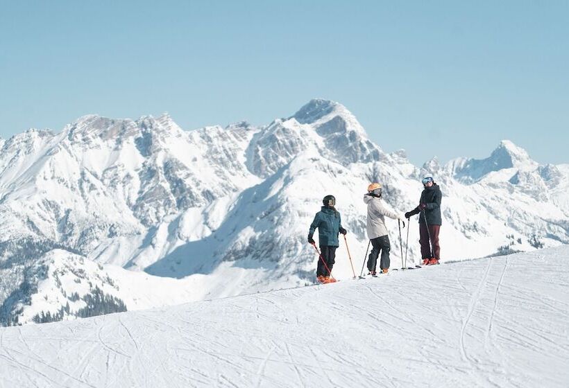 אתר נופש Ritzenhof   4 Sterne Superior Hotel & Spa Am See