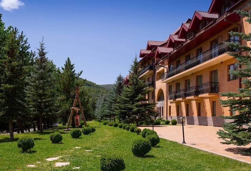 منتجع Tsaghkadzor Marriott