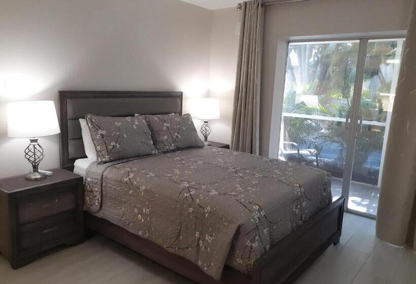 منتجع Turtle Crawl Inn  Longboat Key