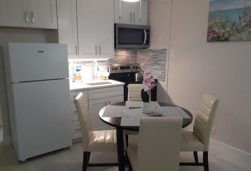 منتجع Turtle Crawl Inn  Longboat Key