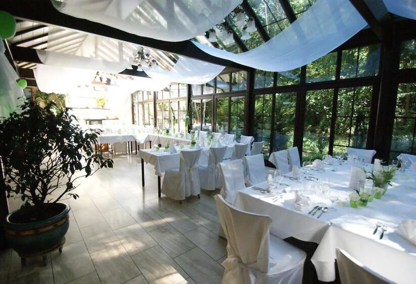 Wald Café Hotel Restaurant