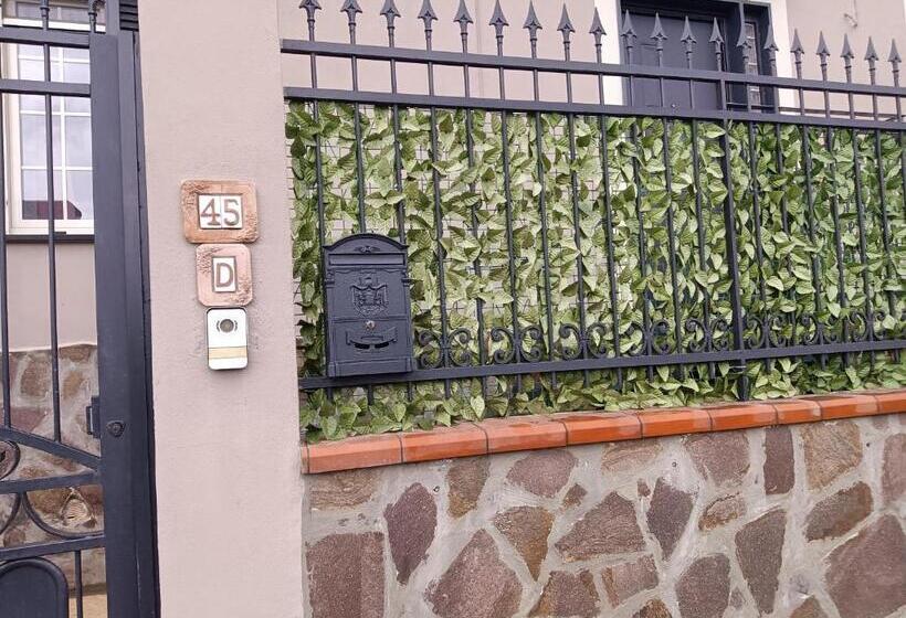 צימר Camera Dell  Antico Arco Romano