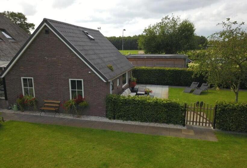 مبيت وإفطار Vakantiehuis Bed En Breakfast In De Tuin