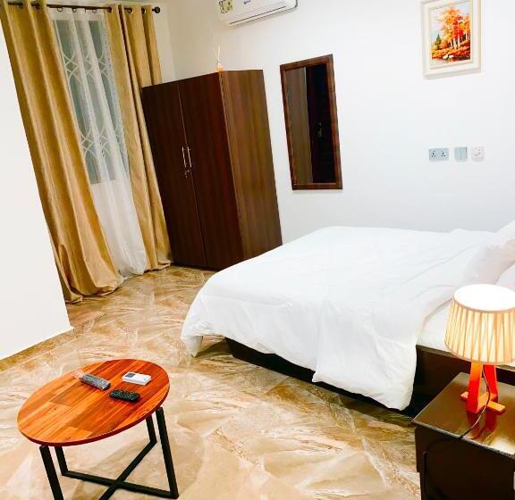 هتل Aiden Homes And Apartments