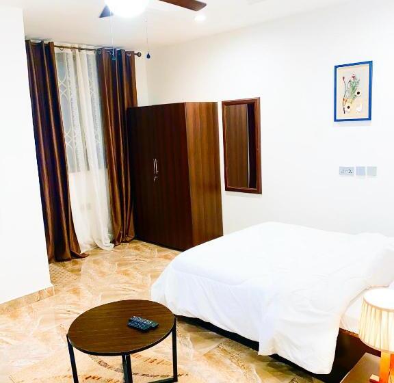 هتل Aiden Homes And Apartments