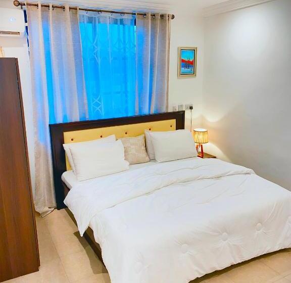 هتل Aiden Homes And Apartments