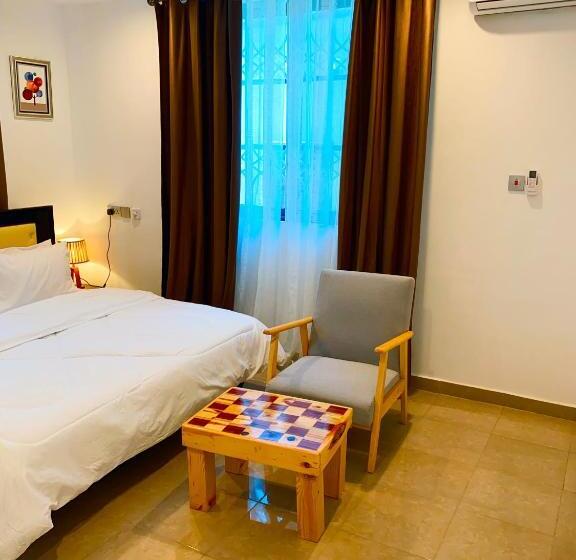 هتل Aiden Homes And Apartments