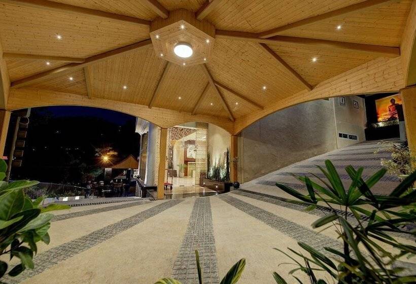 هتل Best Western Plus Revanta Mcleod Ganj