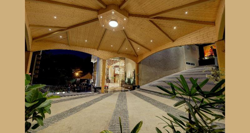 هتل Best Western Plus Revanta Mcleod Ganj