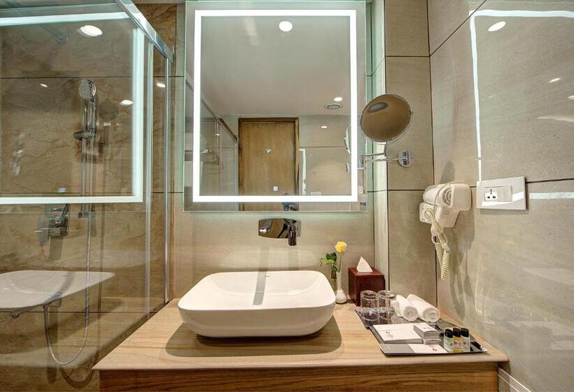 هتل Best Western Plus Revanta Mcleod Ganj