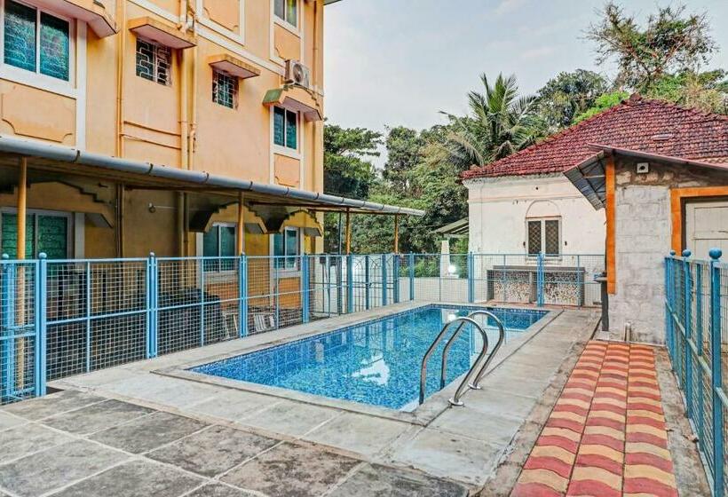 בית מלון כפרי Capital O 84338 Goodstays