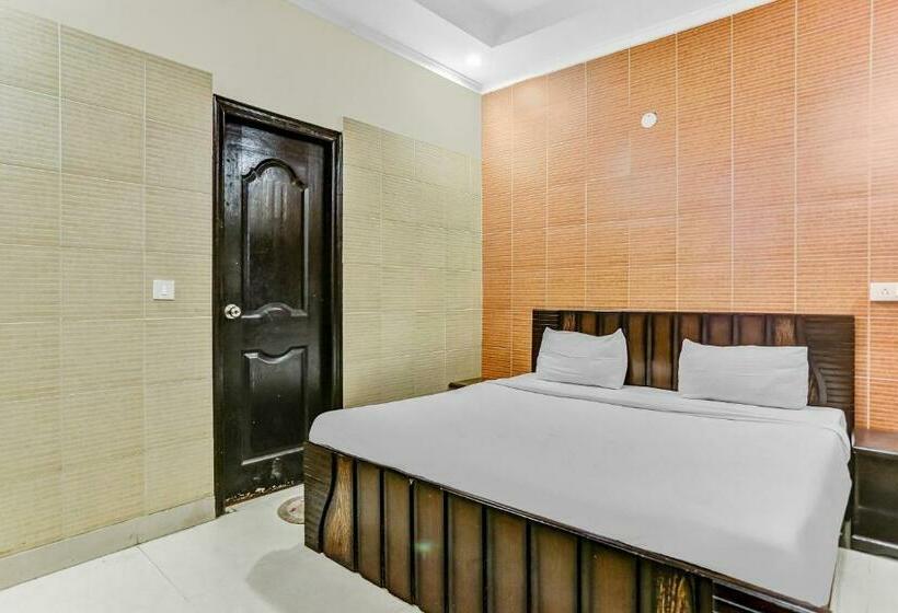 酒店 Capital O 84517 Rock Fort In