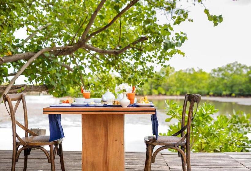 Отель Club Mango Resort