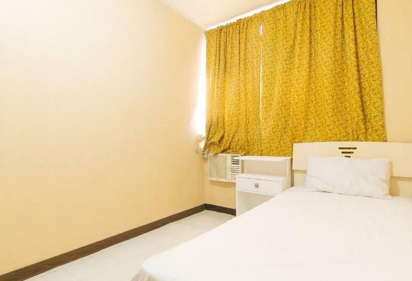 هتل Cristian Jay Dormitory By Reddoorz