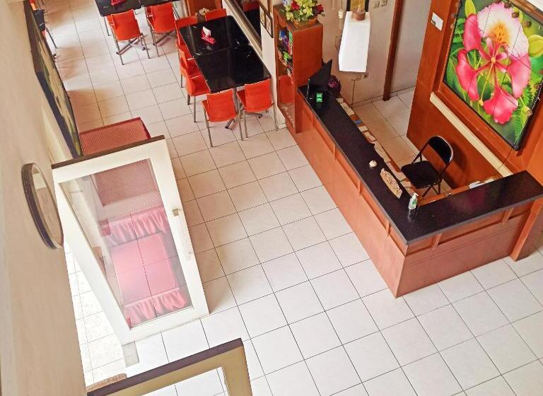 בית מלון כפרי Flamboyan