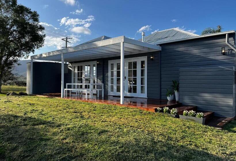 هتل Pokolbin Farm Stay