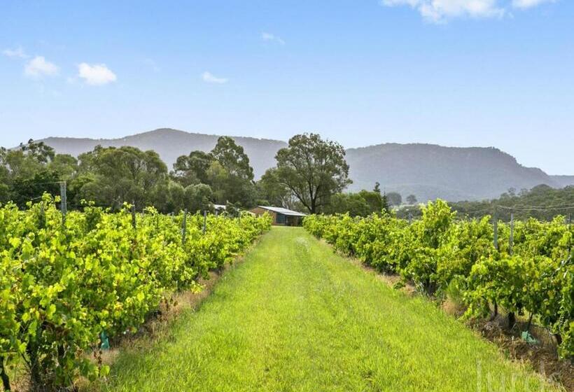 فندق Pokolbin Farm Stay