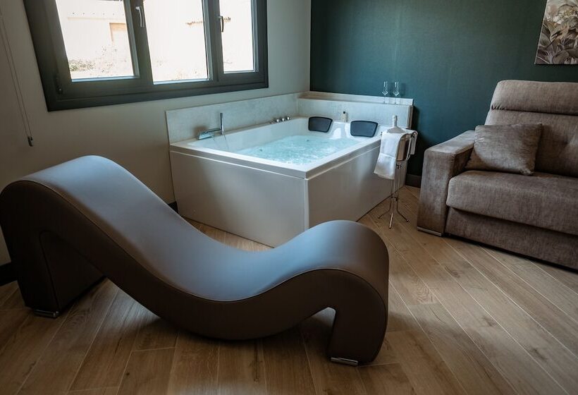 هتل Gilmar Orellana La Vieja