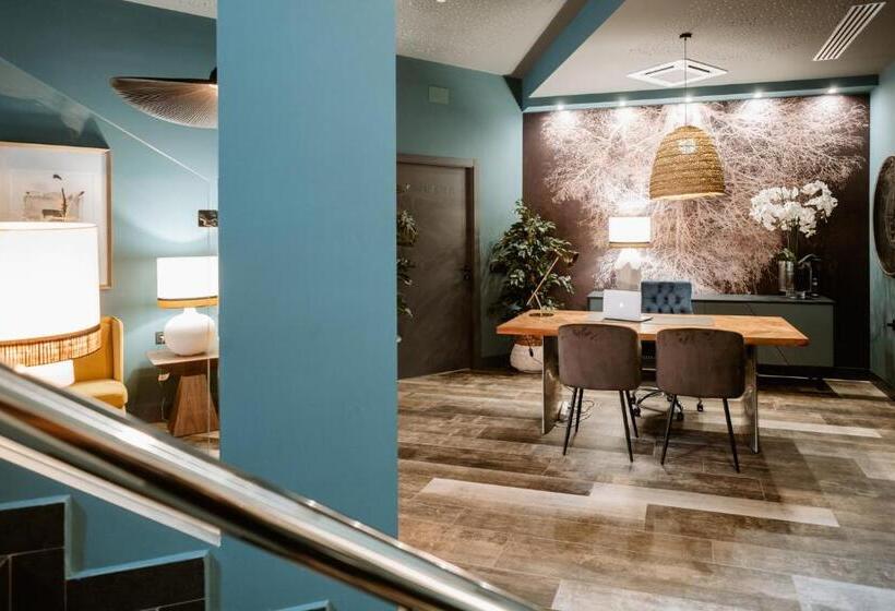 هتل Gilmar Orellana La Vieja