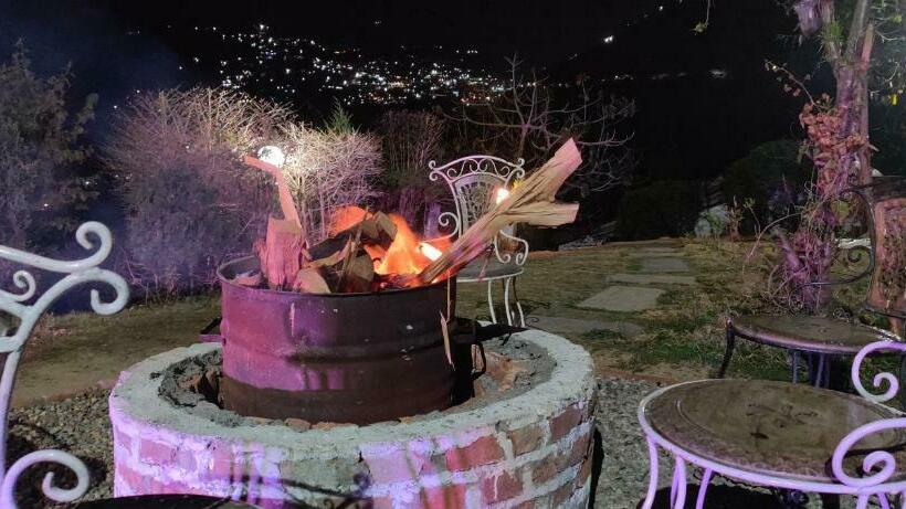 בית מלון כפרי Himalayan Retreat Neelkanth